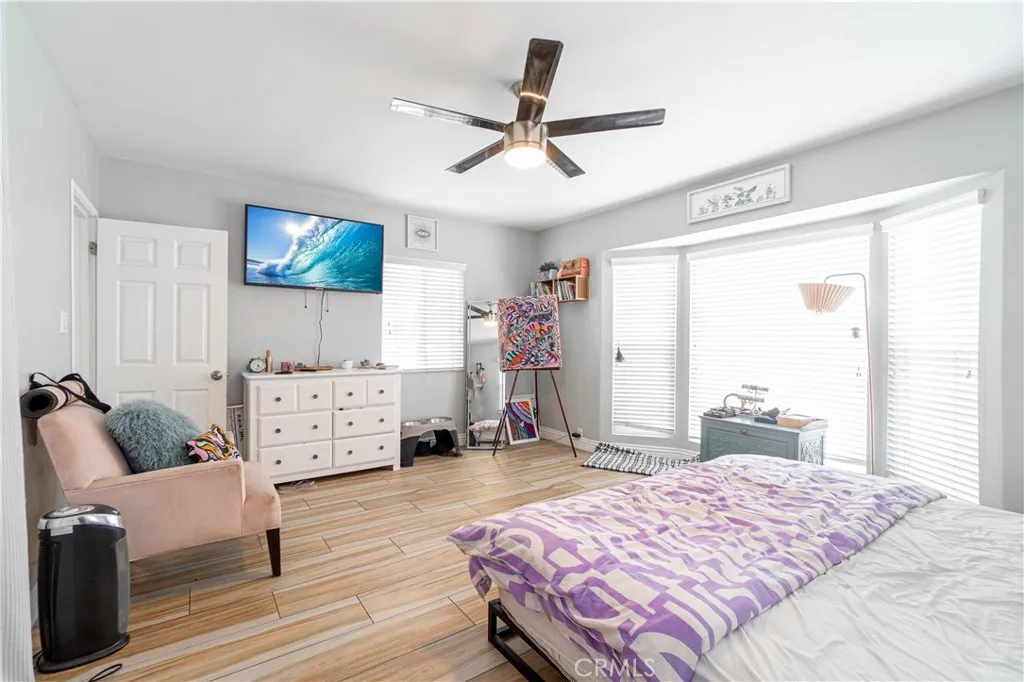 620 S Poinsettia Avenue, Compton, California 90221 home-pic-15